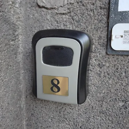 Steady Guests Rooms, Δωμάτια σε οικογενειακή κατοικία Βάρνα